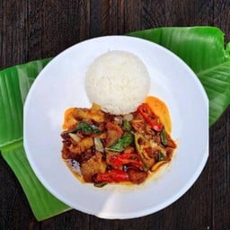 ข้าวหมูกรอบผัดพริกเผา