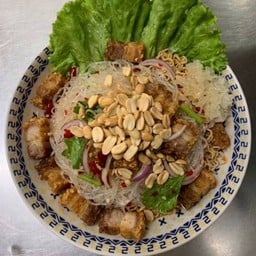 ยำวุ้นเส้นหมูกรอบ