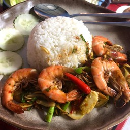 ข้าวราดผัดขี้เมากุ้ง