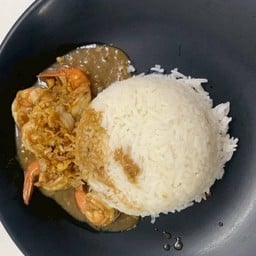 ข้าวกุ้งทอดกระเทียม