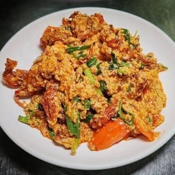 ปูนิ่มผัดผงกะหรี่