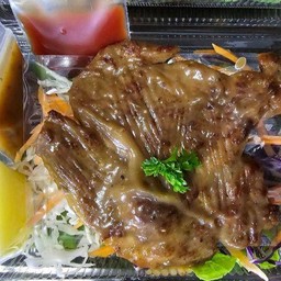 สเต็กหมูพริกไทยดำ