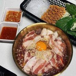 ชุดหมูรวม พร้อมชุดผัก