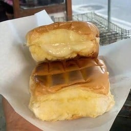 ขนมปังเนย-นม-น้ำตาล