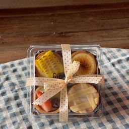 Set 4 Pieces -เซ็ต4ชิ้น(คละหน้า)