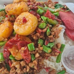กระเพราหมูสับเต้าหู้