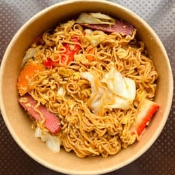 ผัดมาม่าธรรมดา