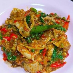 170 หมู/ไก่ ผัดฉ่า