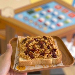ขนมปังหน้าหมูหยองพริกเผา