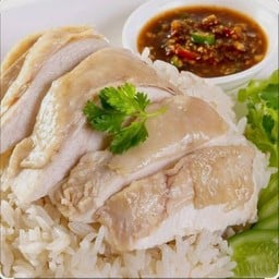 เฮียโหน่งข้าวมันไก่ ก๋วยเตี๋ยวเนื้อตุ๋น