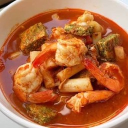 แกงส้มชะอมไหลบัวกุ้ง
