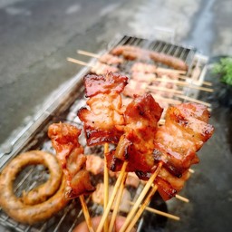 ไส้อั่ว 3ชิ้น+หมูปิ้ง 12 ไม้+ข้าวเหนียว 3 ห่อ