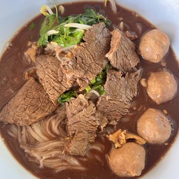 ก๋วยเตี๋ยวเนื้อ