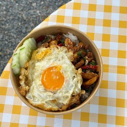 ข้าวราดกระเพรากากเจียว