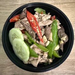 ผัดพริกหยวกราดข้าว