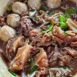 ก๋วยเตี๋ยวไก่เจ๊เบญสาขา 2