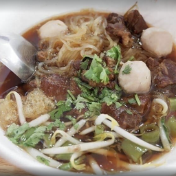 ก๋วยเตี๋ยวน้องจูน