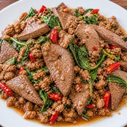 กระเพราหมูสับ+ตับ