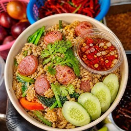ข้าวผัดไข่+แหนม