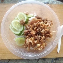 ข้าวหมูกระเทียม