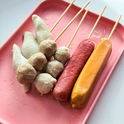 น้อง ขอ ทอด(ลูกชิ้น)