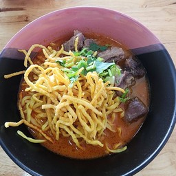 ข้าวซอยเนื้อ
