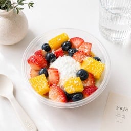 Yaje Yogurt & Smoothie Bar - โยเกิร์ตปั่น & ผลไม้สมูทตี้