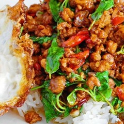 ข้าวกระเพราหมูสับ+ไข่ดาว