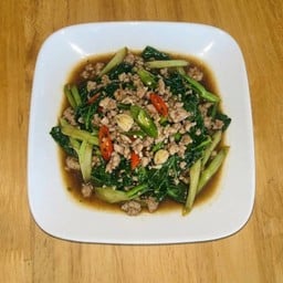กับข้าว คะน้าหมูสับ