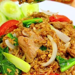 ข้าวผัดหมูรถไฟ
