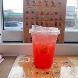 สตรอเบอรี่โซดา