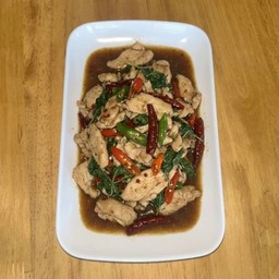 กับข้าว กะเพราไก่