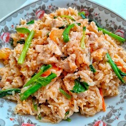 ข้าวผัดไก่ชิ้น