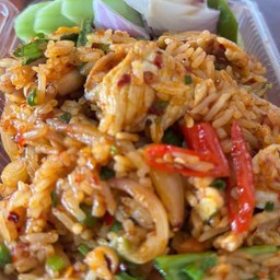 ข้าวผัดต้มยำหมู-ไก่