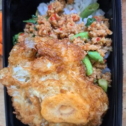 ข้าวกระเพาหมูสับ