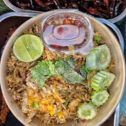 ข้าวผัดปลาทูแมว