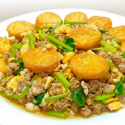 เต้าหู้ไข่ผัดคื่นช่ายหมูสับ
