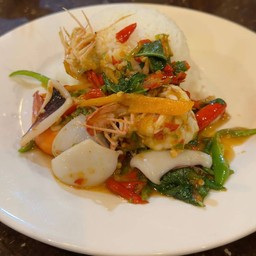 ข้าวกระเพรารวมมิตร