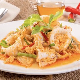 หมึกผัดผงกระหรี่ 咖哩粉炒魷魚
