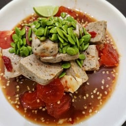 เกาเหลาหมูยอเพิ่มไข่แดงเค็ม