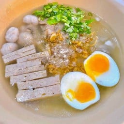 เด๊กเส่น - ก๋วยจั๊บญวนอุบลฯ ปากซอย 30 กันยา -