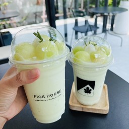 MELON SMOOTHIES 1 แถม 1