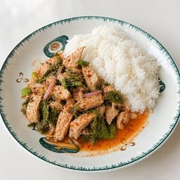 ข้าวยำไก่แซ่บ(ไก่ต้ม)