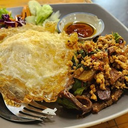 ส.ล้านเส้น กลางดง