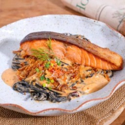 Spicy salmon black ink pasta