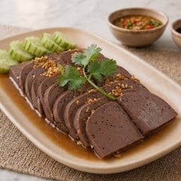 เลือดไก่นุ่มราดซอส