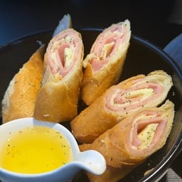 HamCheese Rolls ปอเปี๊ยะแฮมชีส