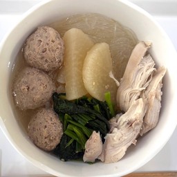 Chicken Noodle Soup with Minced Pork ( ก๋วยเตี๋ยวน้ำใส ไก่-หมูก้อน)