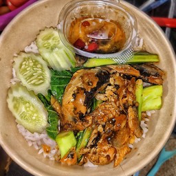 ข้าวผัดคะน้าปลากระป๋อง