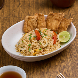 ข้าวผัดปลากะพงกรอบ D